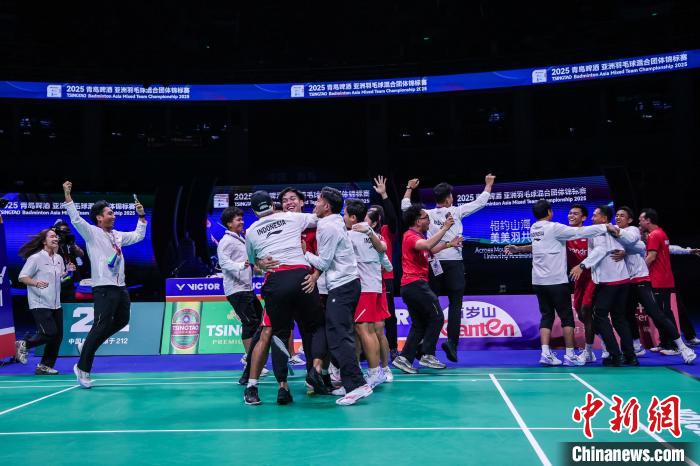 国羽在青岛以1比3不敌印度尼西亚，无缘亚团赛三