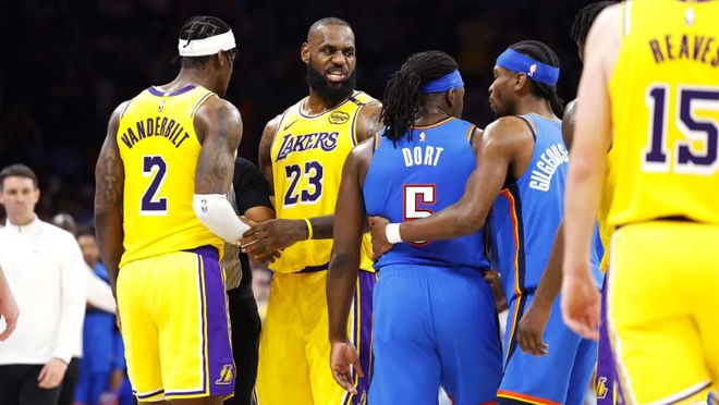 NBA季后赛首轮激战落幕 热门球队爆冷出局